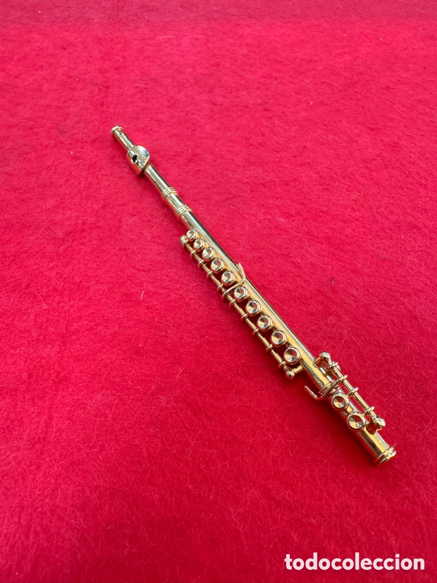 Musica di collezione: INSTRUMENTO EN MINIATURA, TRAVERSA. REALIZADO EN METAL.