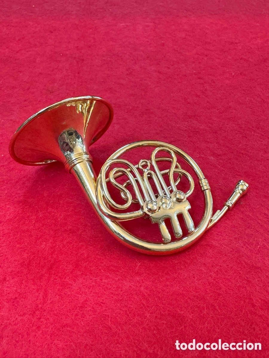 Collectible Music: INSTRUMENTO EN MINIATURA, TROMPA . REALIZADO EN METAL.