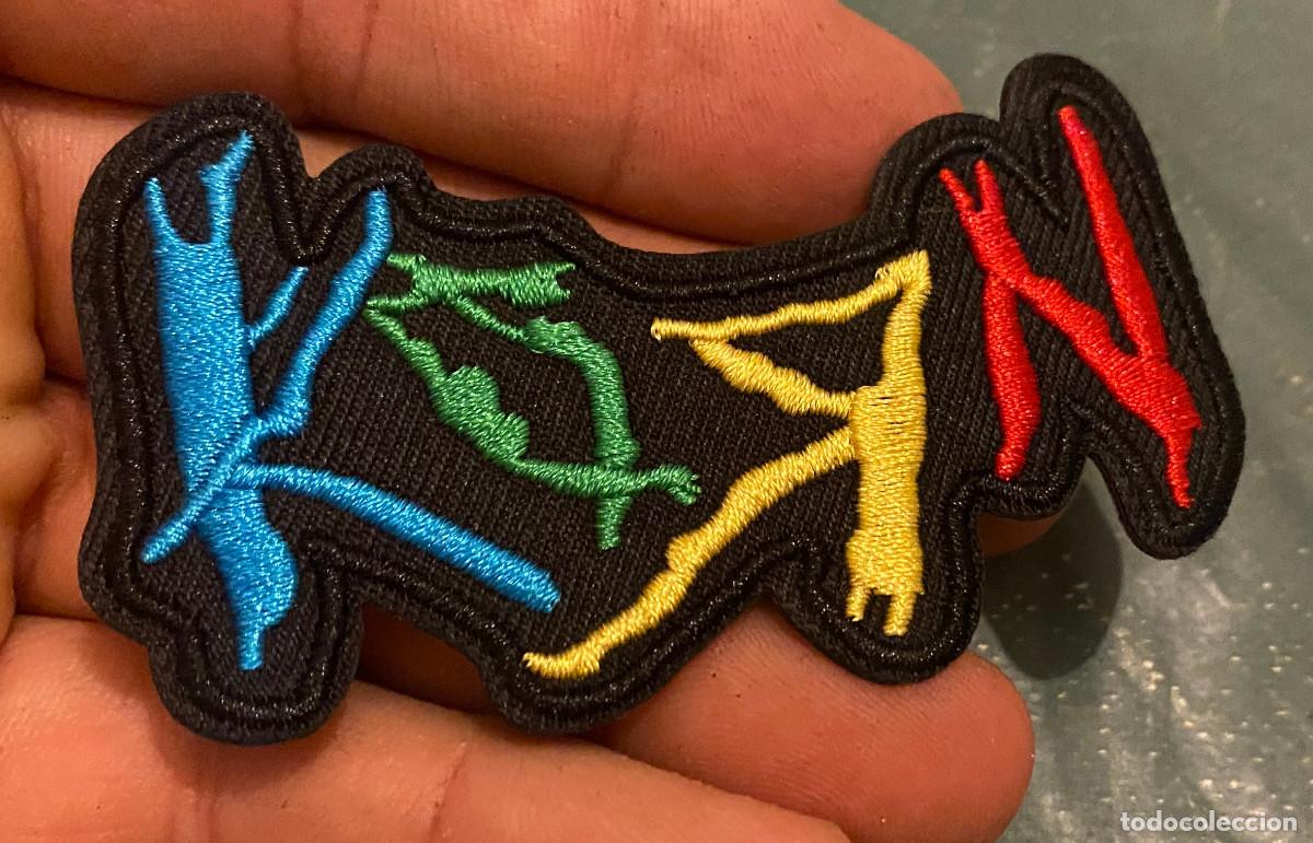 M&uacute;sica de cole&ccedil;&atilde;o: Parche termoadhesivo para la ropa. Banda de heavy metal Korn. Logotipo. 4,5 x 8 cm. Nuevo.