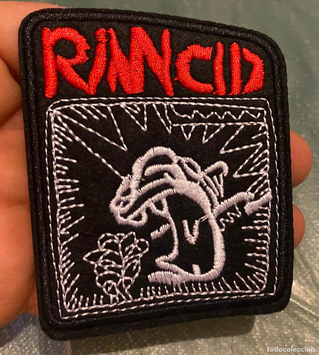 Collectible Music: Parche termoadhesivo para la ropa. Banda de punk rock Rancid. Logotipo. 7 x 8,5 cm. Nuevo.