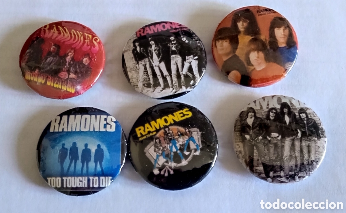 M&uacute;sica de colecci&oacute;n: Lote de chapas portadas ic&oacute;nicas de algunos discos LP de los Ramones