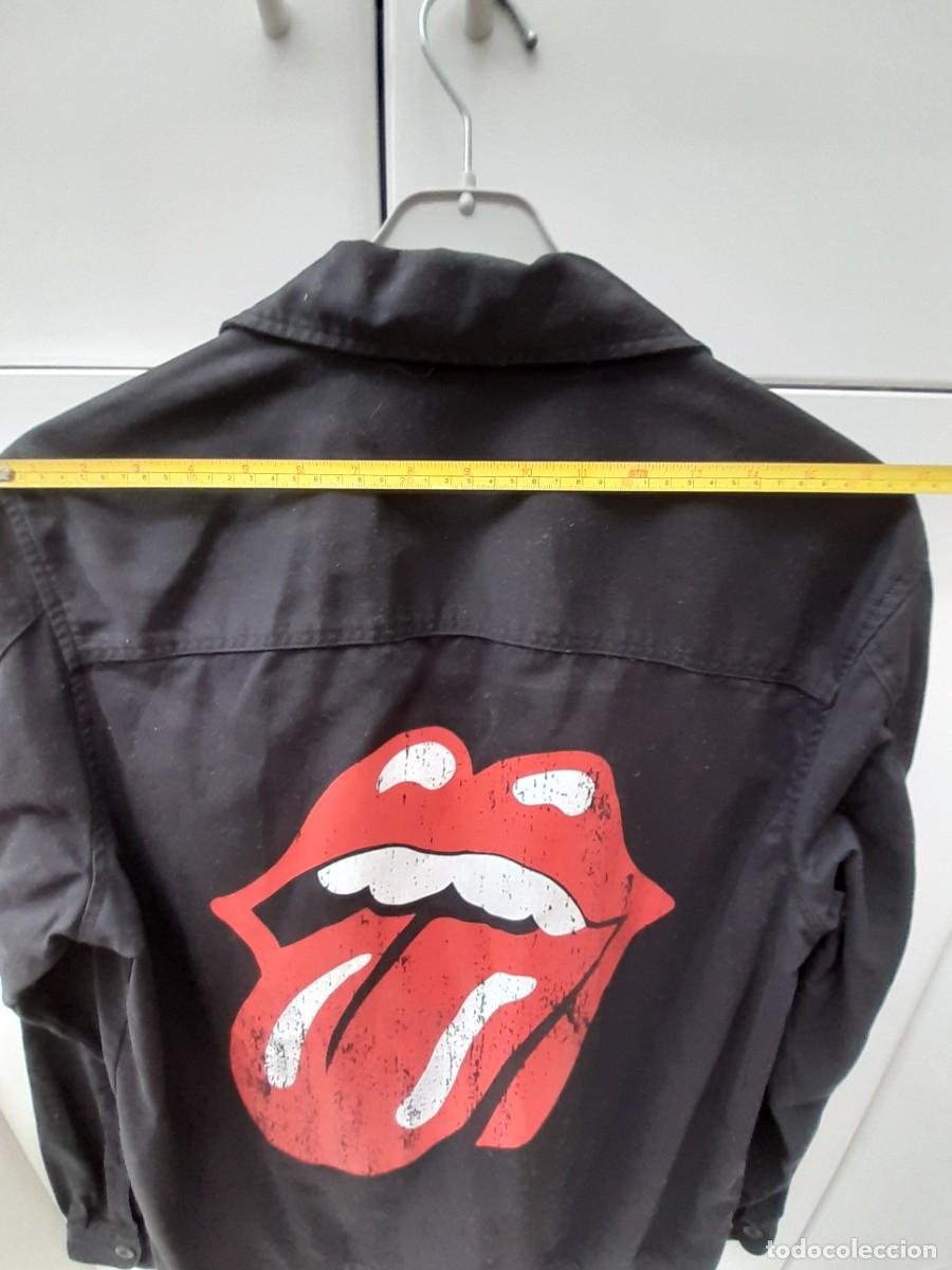 M&uacute;sica de colecci&oacute;n: Camiseta de Rolling Stones abierta, con botones &ndash; Algod&oacute;n - USADA - Foto 3