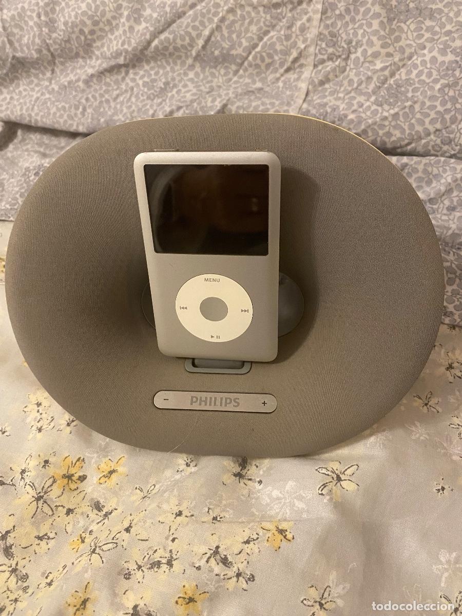 M&uacute;sica de colecci&oacute;n: Base de altavoz con un iPod classic - Foto 3