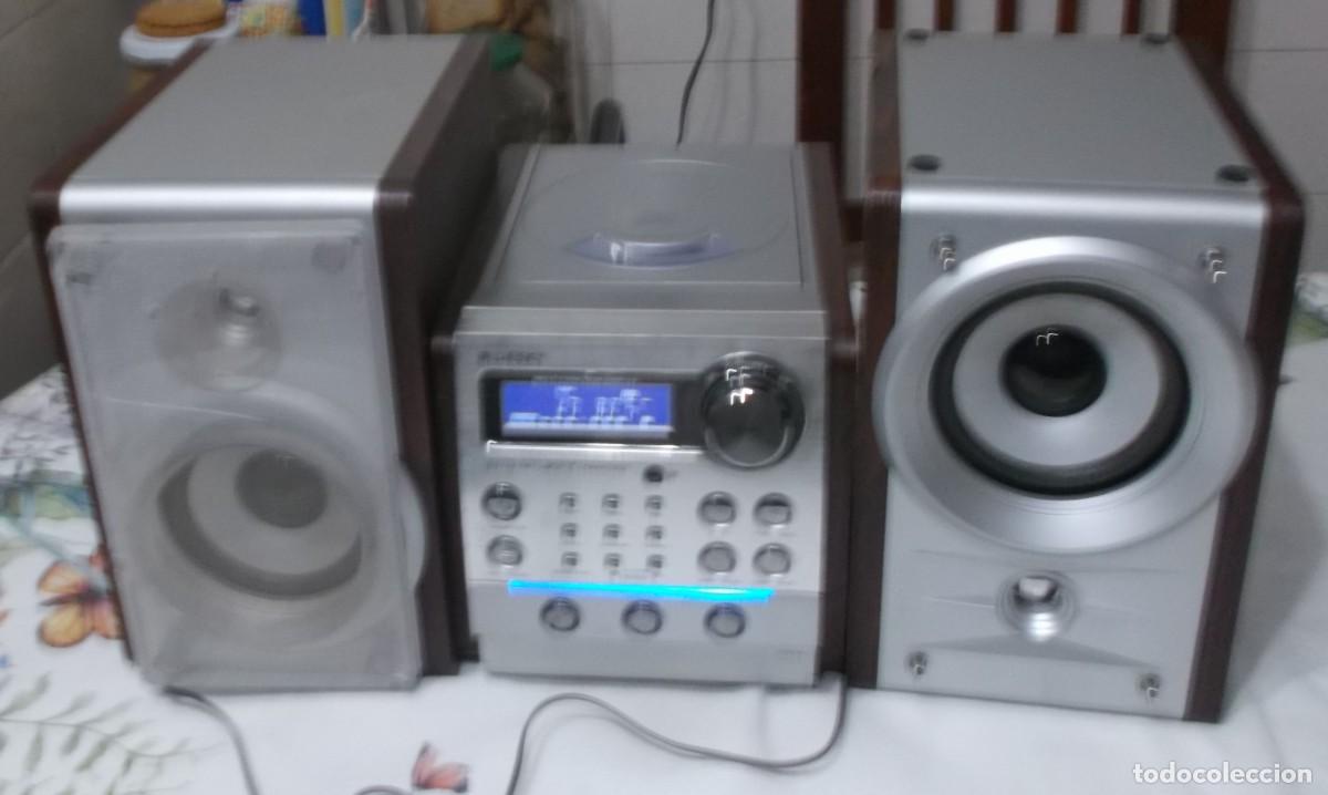 M&uacute;sica de colecci&oacute;n: cadena de musica BLUESKY 0706001106 FMH288 + dos altavoces