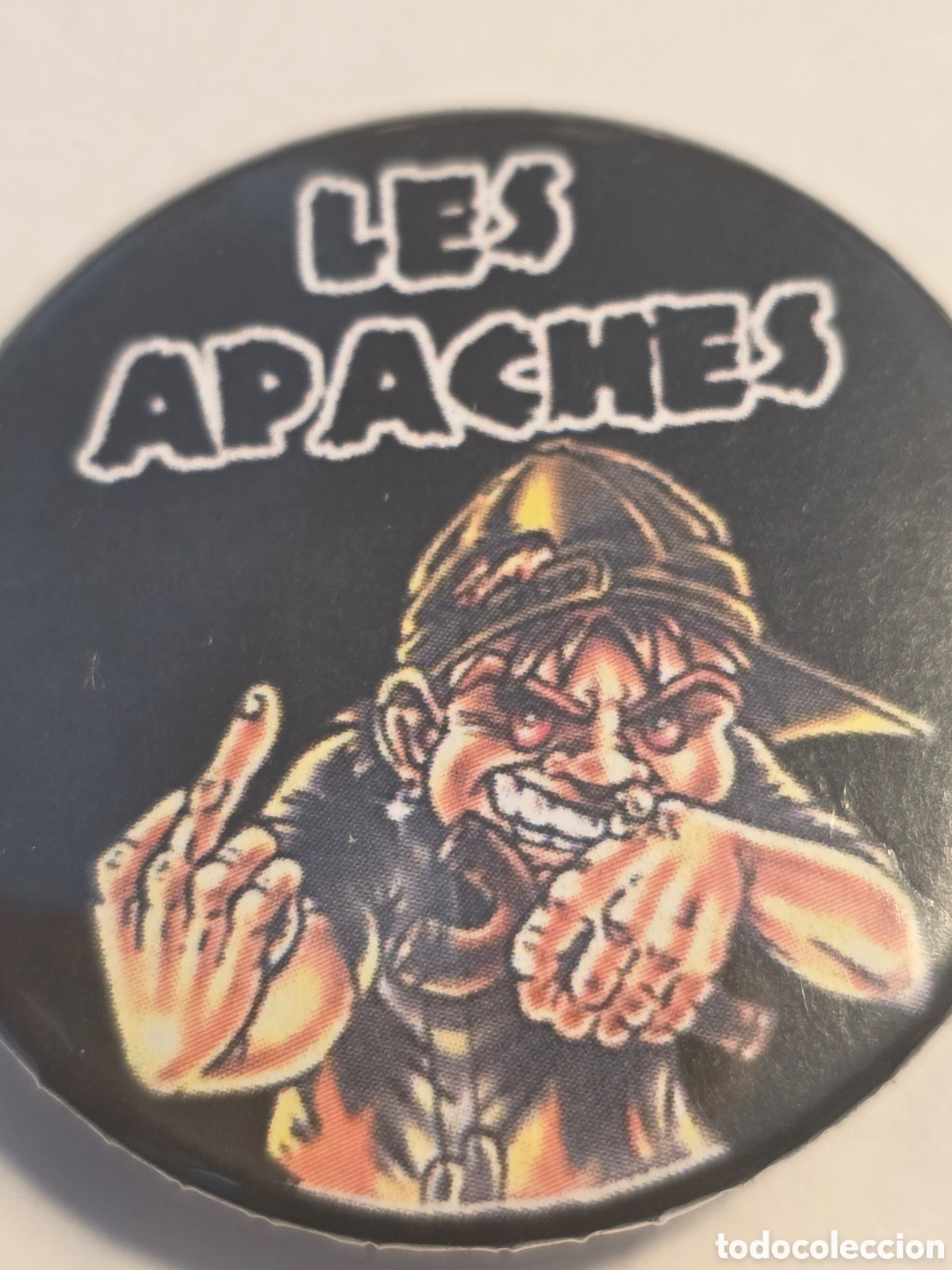 M&uacute;sica de colecci&oacute;n: CHAPA BANDA LES APACHES 38mm