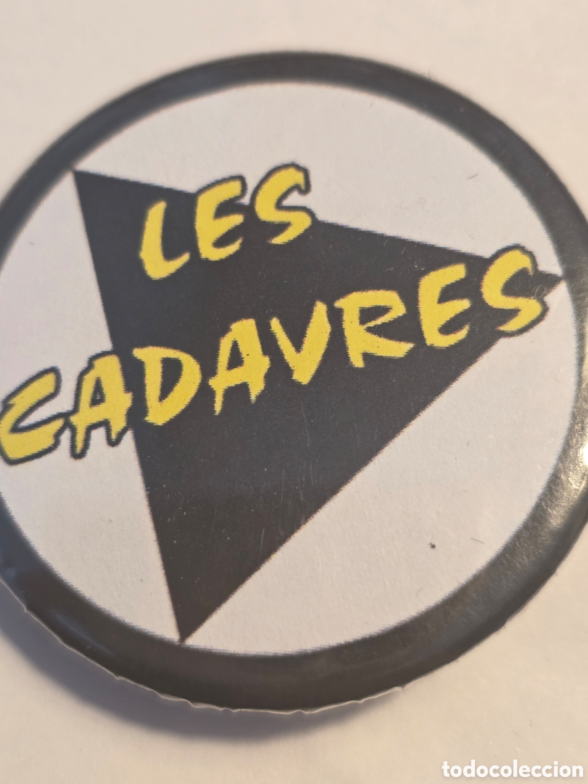 M&uacute;sica de colecci&oacute;n: CHAPA BANDA LES CADAVRES 38mm