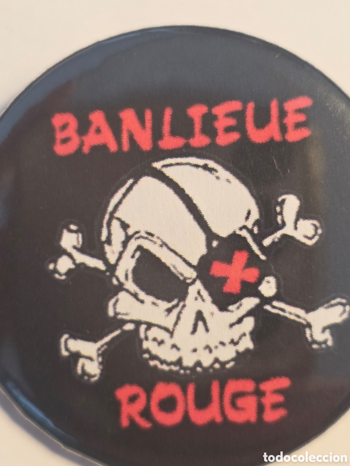 M&uacute;sica de colecci&oacute;n: CHAPA BANDA BANLIEU ROUGE 38mm