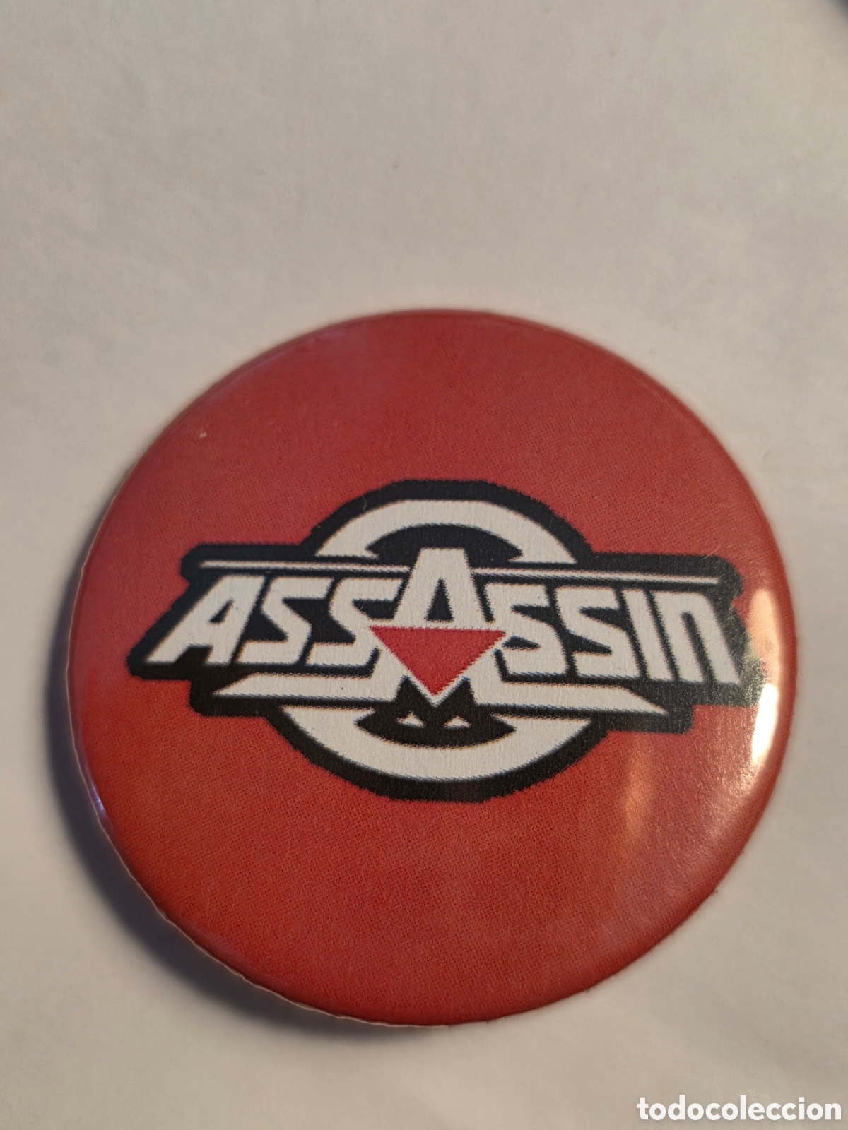 M&uacute;sica de colecci&oacute;n: CHAPA BANDA ASSASSIN 38mm
