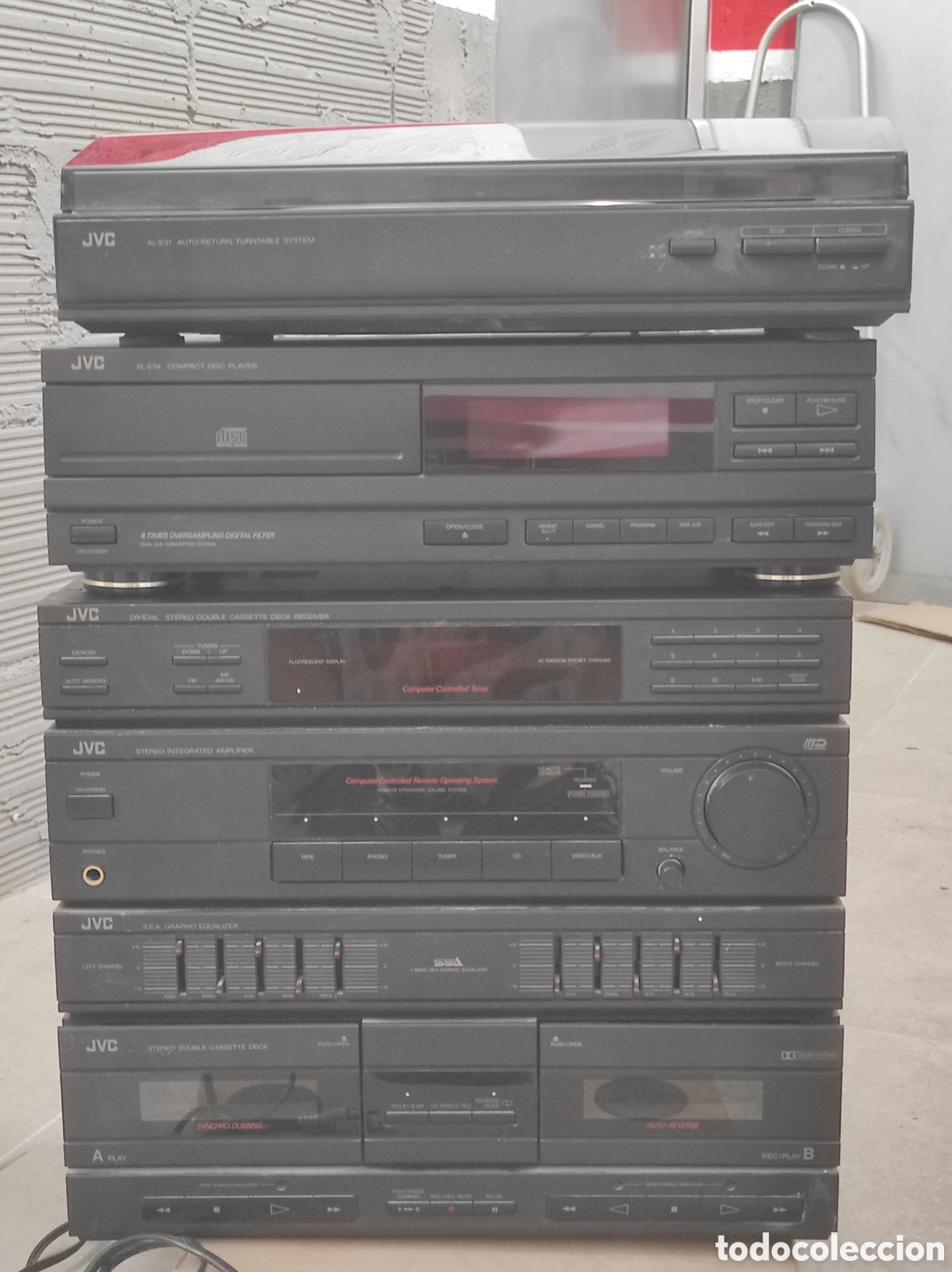 M&uacute;sica de colecci&oacute;n: Sistema de audio JVC con tocadiscos y CD