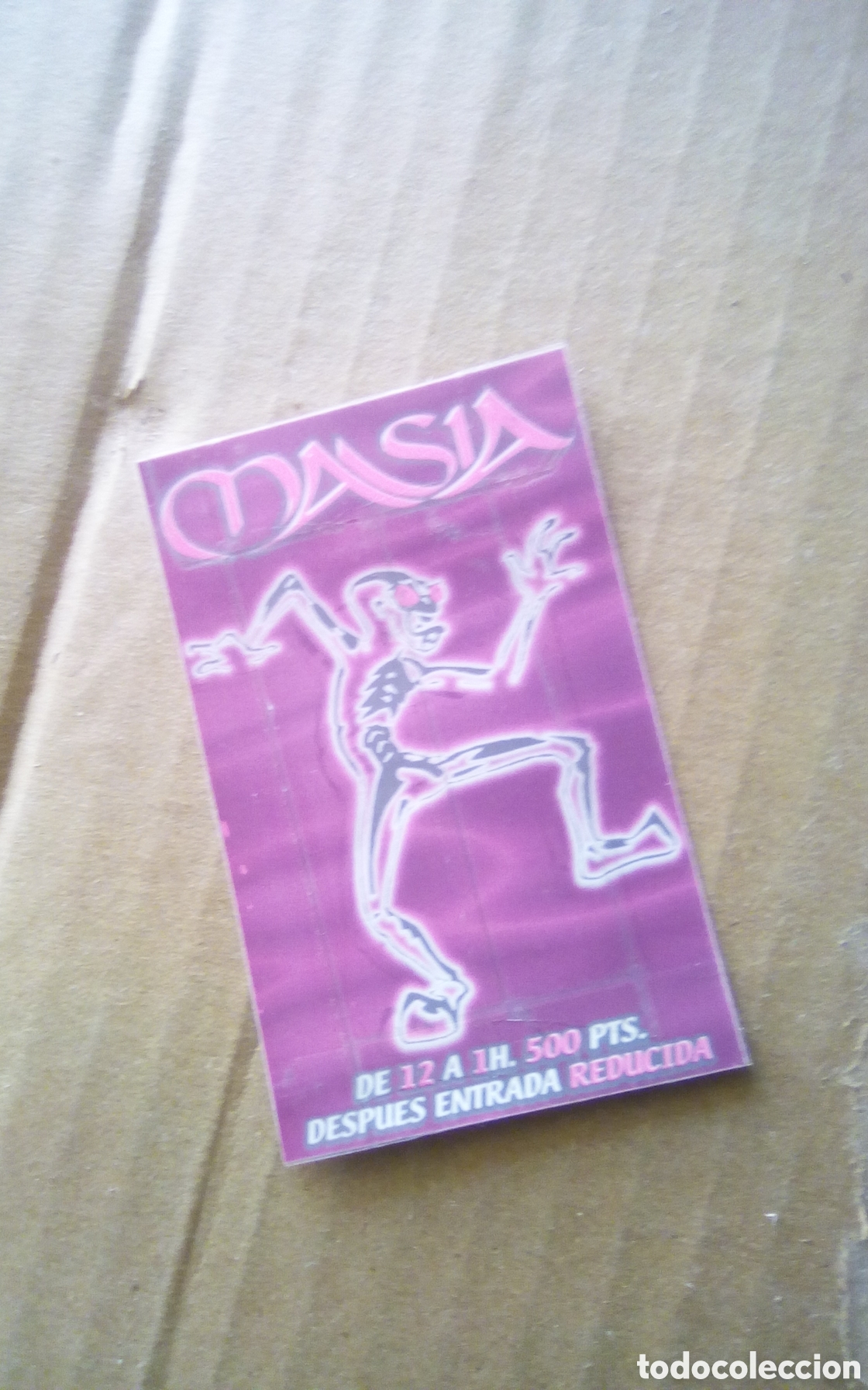 M&uacute;sica de colecci&oacute;n: Flyer invitaci&oacute;n descuento entrada discoteca Mas&iacute;a. A&ntilde;o 2000. Ruta del bacalao.