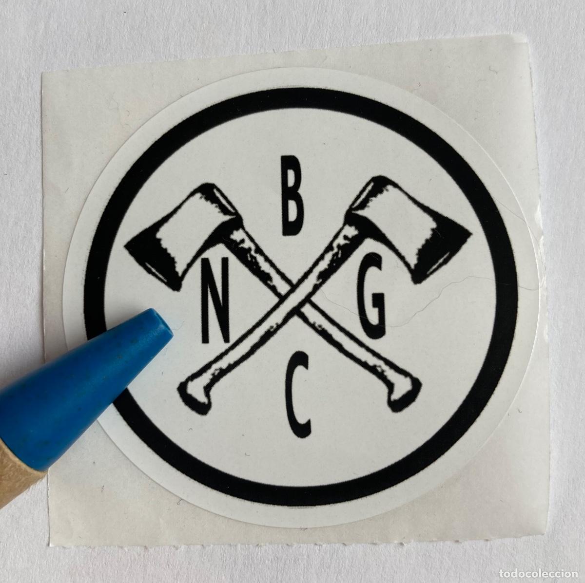 M&uacute;sica de cole&ccedil;&atilde;o: Negu Gorriak pegatina logo hachas kortatu Brigada Coruha La Cu&ntilde;a Ferm&iacute;n Muguruza