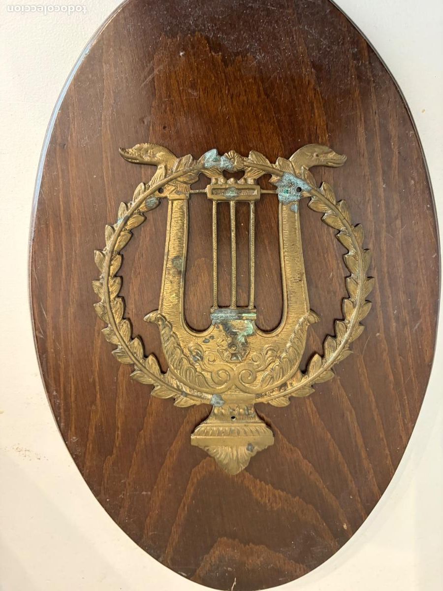 M&uacute;sica de colecci&oacute;n: EMBLEMA MUSICAL LAT&Oacute;N
