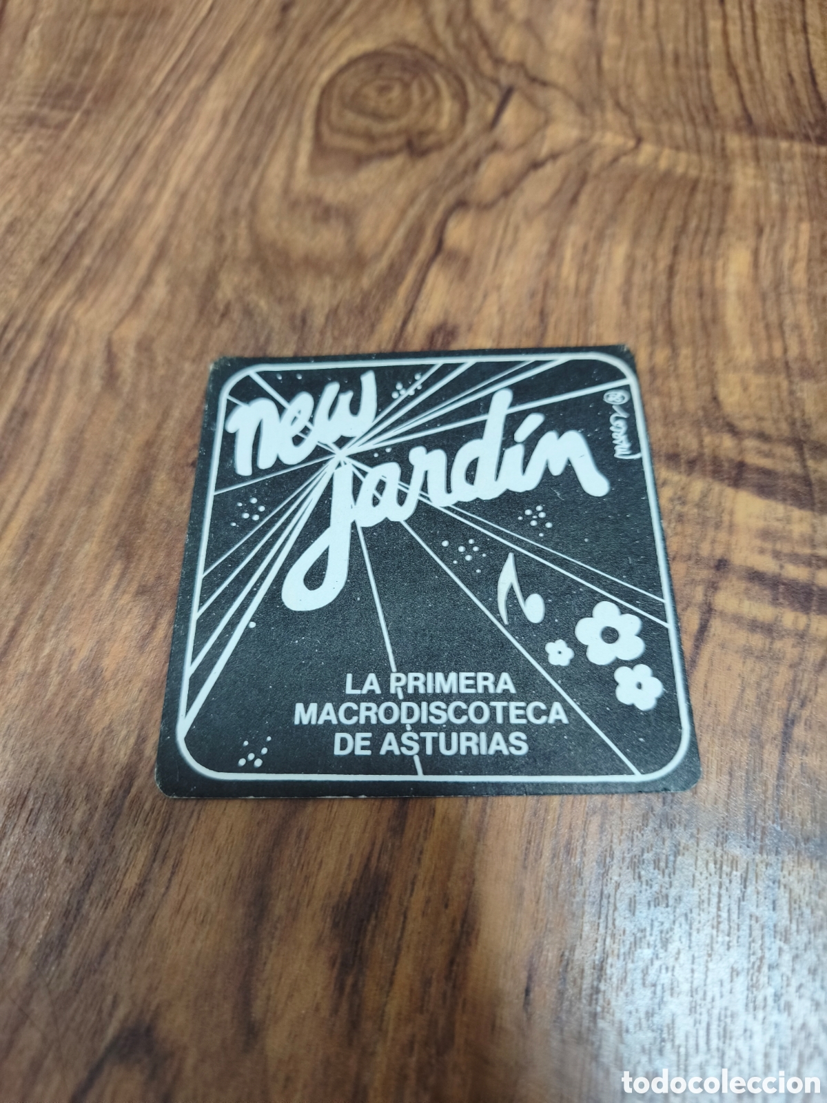 M&uacute;sica de colecci&oacute;n: Antiguo posavasos New Jard&iacute;n Macrodiscoteca de Asturias - Gij&oacute;n