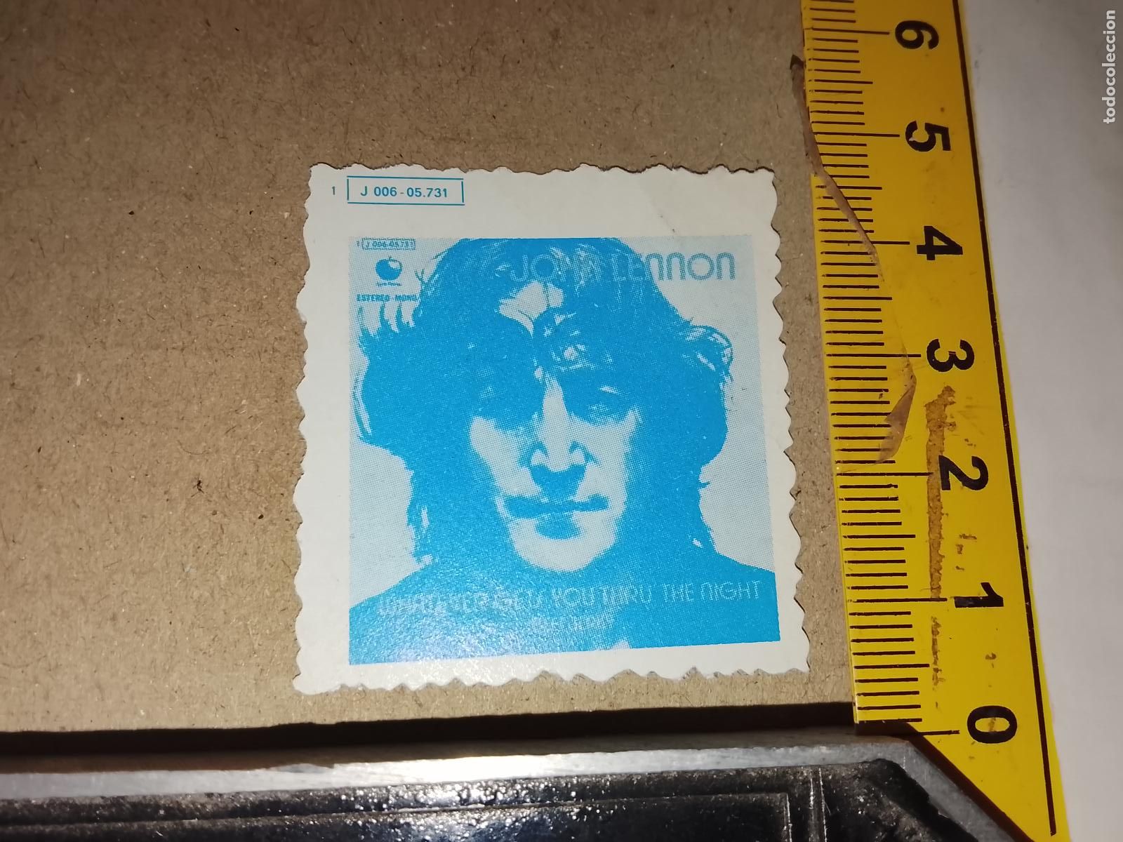 M&uacute;sica de colecci&oacute;n: musica - CROMOS o similar DE PAPEL ANTIGUO troquelado CANTANTES - THE BEATLES JOHN LENNON