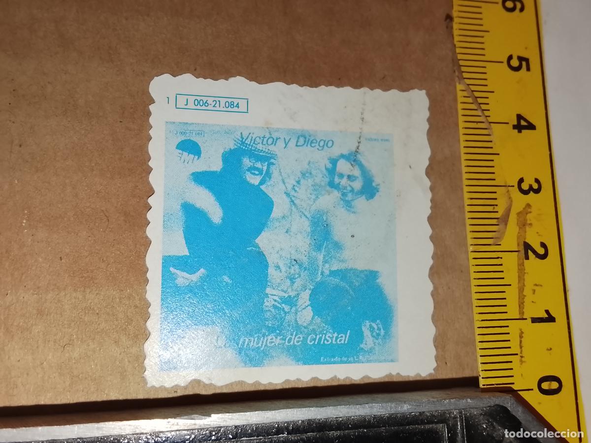 M&uacute;sica de colecci&oacute;n: troquel - CROMO o similar papel grueso troquelado grupo musical CANTANTES - VICTOR Y DIEGO