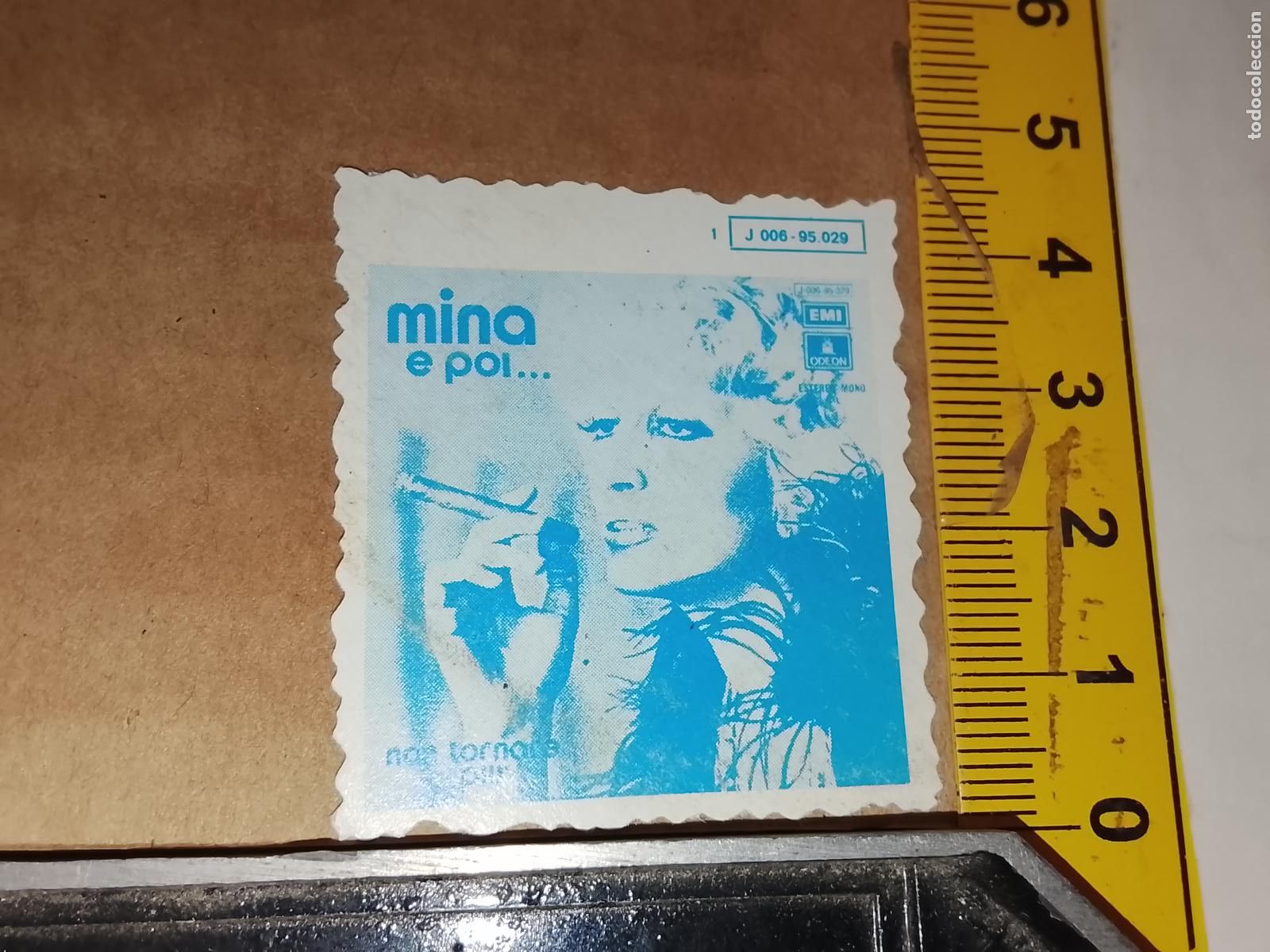 M&uacute;sica de colecci&oacute;n: troquel - CROMO o similar papel grueso troquelado grupo musical CANTANTES MINA ANNA MAZZINI