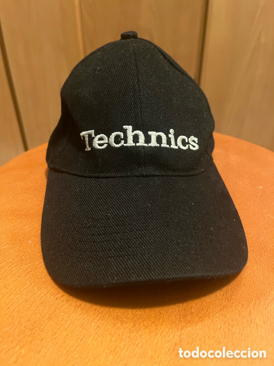 M&uacute;sica de colecci&oacute;n: Gorra TECHNICS negra bordada. Cap