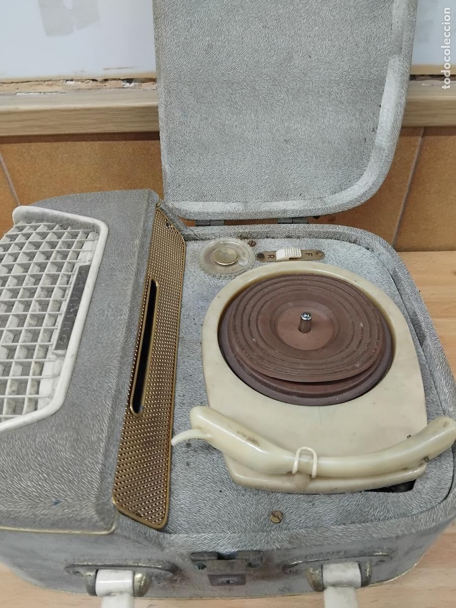 M&uacute;sica de colecci&oacute;n: TOCADISCOS CAMPING A PILAS. A&Ntilde;OS 50. - Foto 3