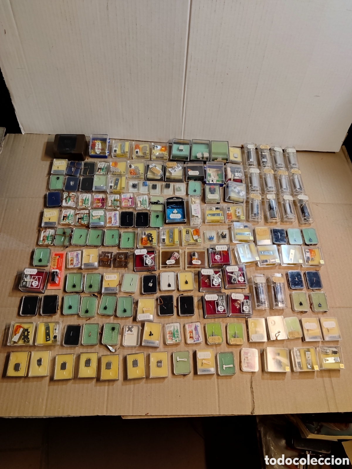 M&uacute;sica de colecci&oacute;n: Lotazo de agujas de tocadiscos nuevas o como nuevas.eudel,reulo,jewej tone,fox,sanyo,stylus,palobal