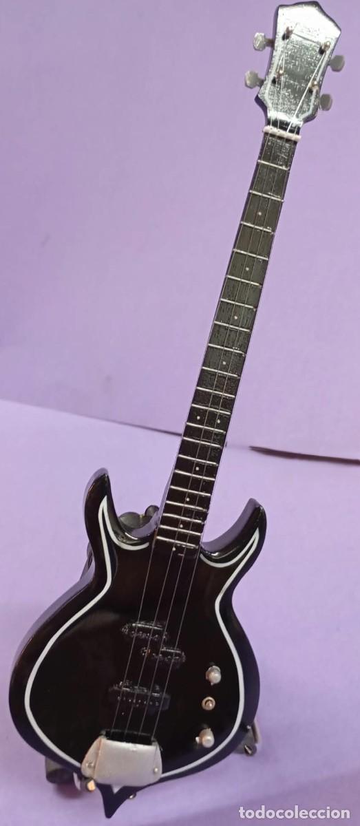 M&uacute;sica de colecci&oacute;n: Guitarra Punisher The Kiss - Tributo al Gene Simmons