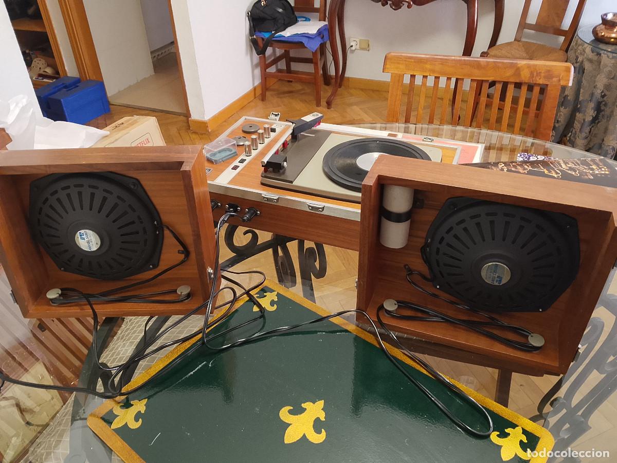 M&uacute;sica de colecci&oacute;n: Tocadiscos / Electr&oacute;fono a&ntilde;os 60 - Foto 5
