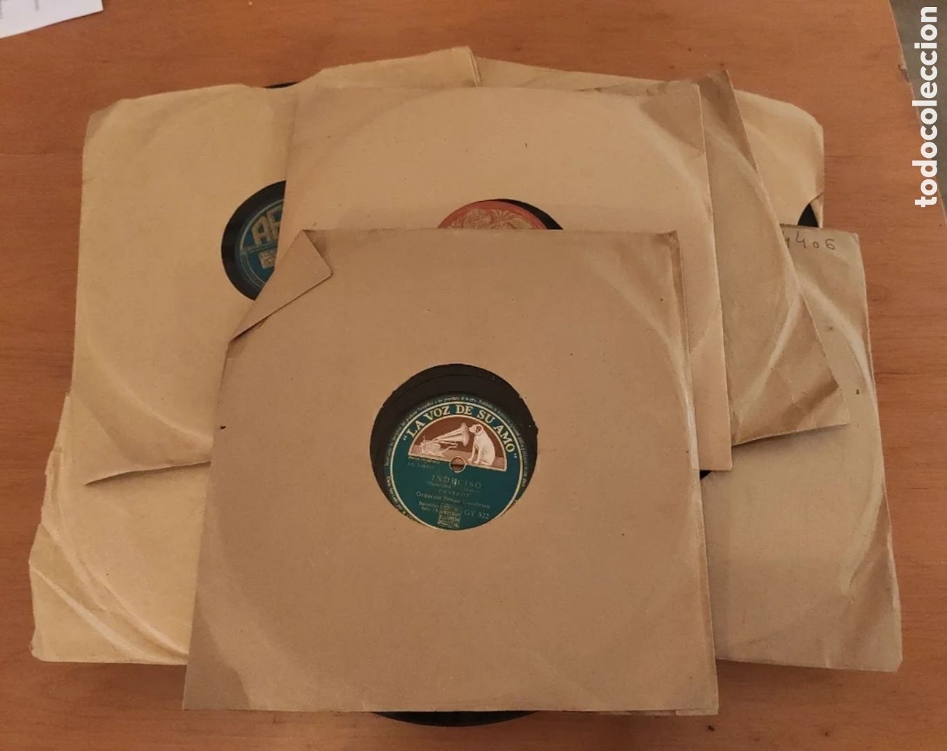M&uacute;sica de colecci&oacute;n: Colecci&oacute;n discos antiguos gram&oacute;fono