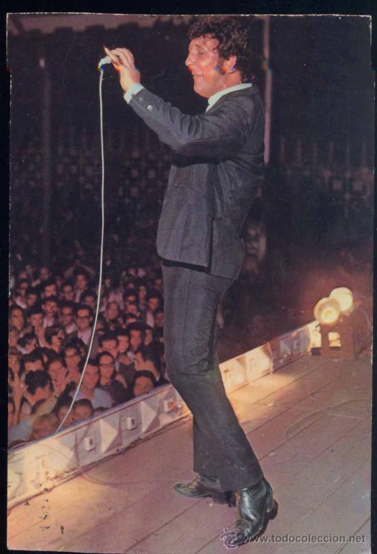Fotos de Cantantes: POSTAL DE TOM JONES