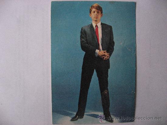 Fotos de cantantes: ANTIGUA POSTAL DE RAPHAEL. - Foto 1