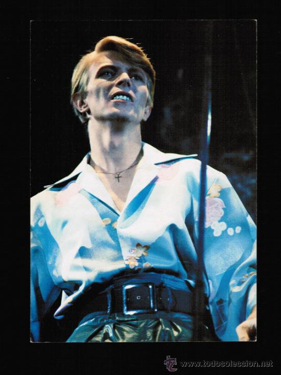 Fotos de cantantes: POSTAL DE DAVID BOWIE