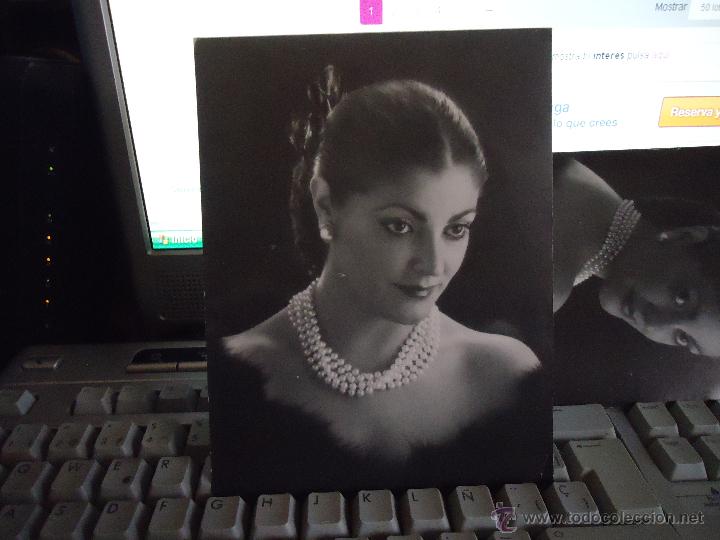 Foto di Cantanti: postal promocional de la cantante charo reina
