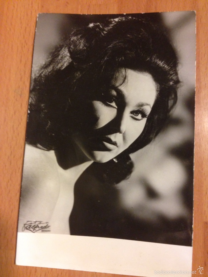 Photos de Chanteurs et Chanteuses: Postal de Julita D&iacute;az