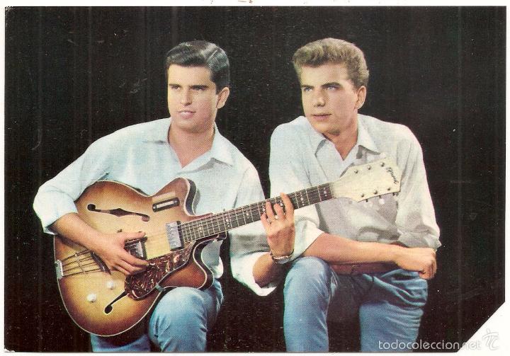 Fotos de Cantantes: Postal de Duo Juvent&acute;s