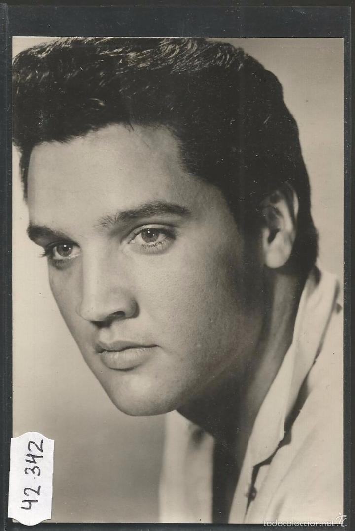 Fotos de cantantes: ELVIS PRESLEY - 135 - ED. RAKER - VER REVERSO - (42.342)