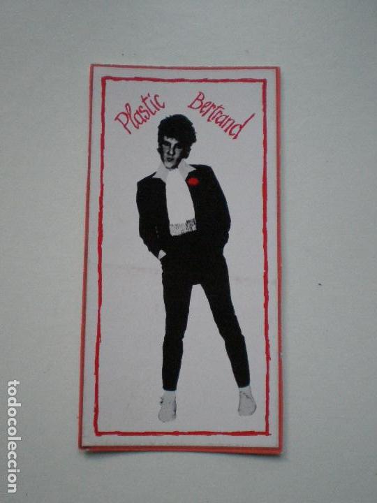 Photos de Chanteurs et Chanteuses: PLASTIC BERTRAND - PEGATINA PUBLICITARIA PROMOCIONAL 1980s // FRENCH NEW WAVE FRANCE POWER POP PUNK
