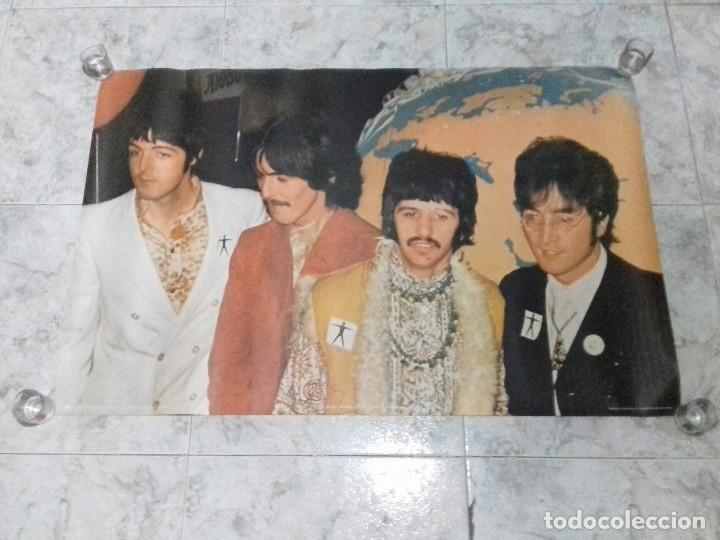 Fotos de cantantes: THE BEATLES POSTER PACE INTERNACIONAL DAVID REDFERN 1970. ORIGINAL