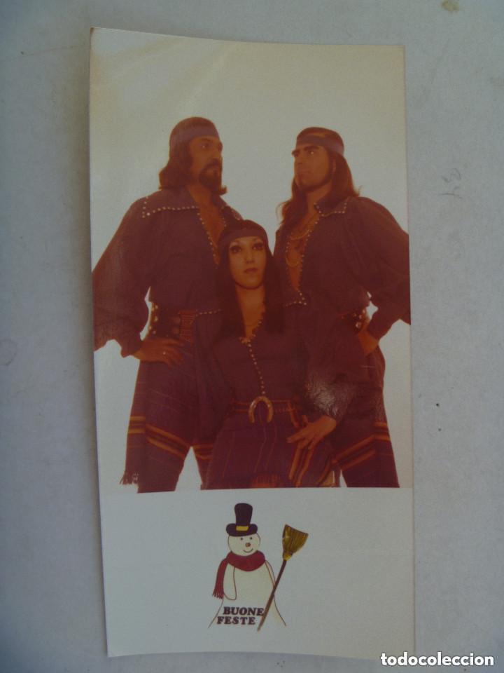 Photos of Singers: FOTO ORIGINAL DE TRIO MUSICAL ( DESCONOZCO QUIENES SON ) Y DETRAS DEDICADA Y FIRMADA MANUSCRITA.