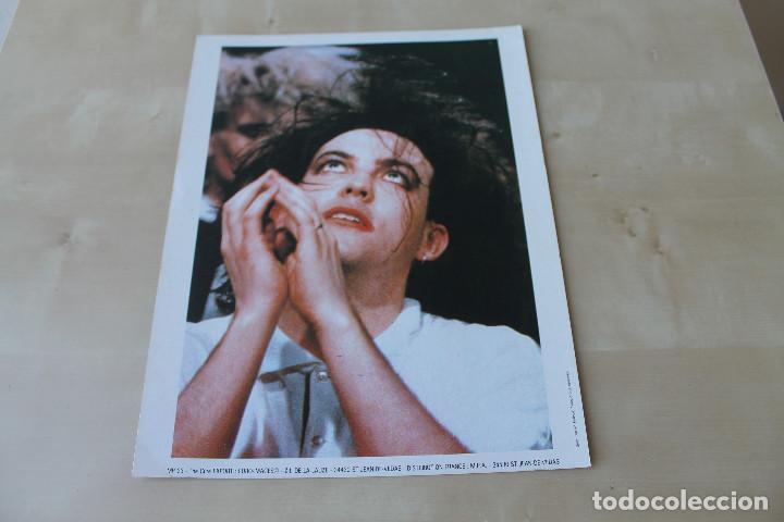 Photos of Singers: THE CURE TARJETA TIPO POSTER 23X30 PROMOCIONAL
