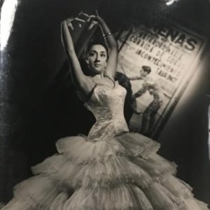Anita Rosa. Flamenco. Foto estudio Alfredo