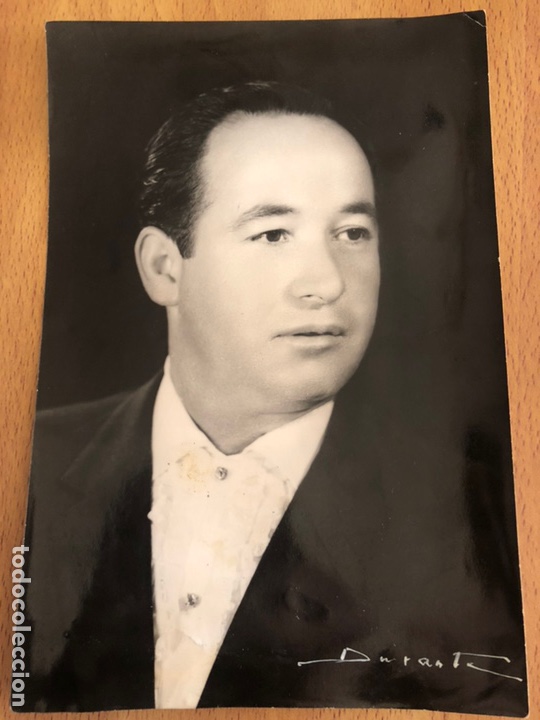 Fotos de Cantantes: Foto original Del cantaor de flamenco &aacute;ngel Valderrama hermano de juanito.foto durante malaga 18x12