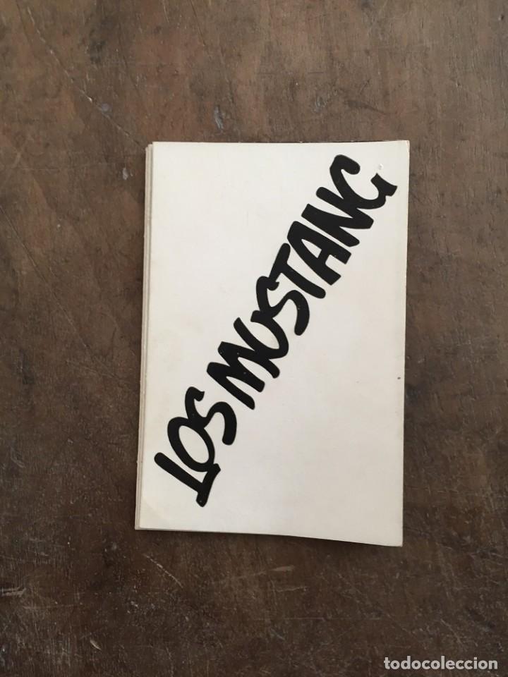 Fotos de Cantantes: DESPLEGABLE DE LOS MUSTANG 10,5 X 7 CM.