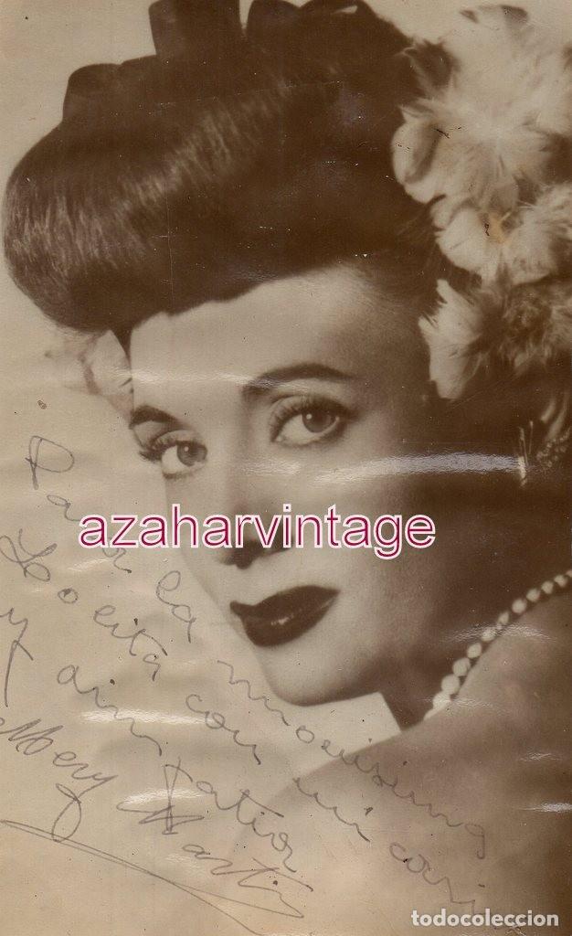 Fotos von Musikern: FOTOGRAFIA ORIGINAL AUTOGRAFIADA DE LA ARTISTA MERY MARTI, 104X168MM