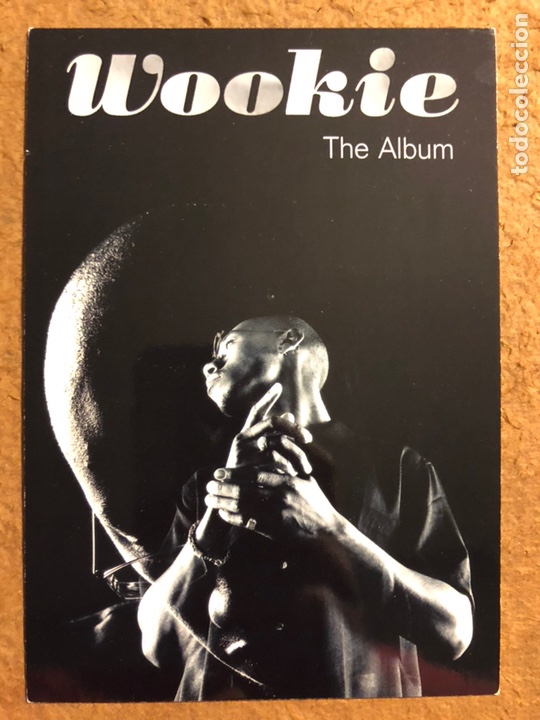 Photos de Chanteurs et Chanteuses: WOOKIE, THE ALBUM (2000). TARJETA PROMOCIONAL DISCOGR&Aacute;FICA PIAS.
