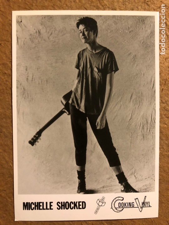 Photos de Chanteurs et Chanteuses: MICHELLE SHOCKED. FOTOGRAF&Iacute;A PROMOCIONAL COOKING VINIL - DRO (A&Ntilde;OS 80).