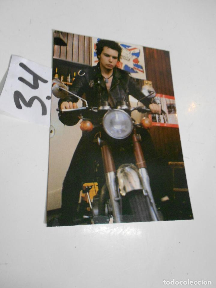 Fotos de cantantes: ANTIGUA POSTAL GRUPO MUSICAL - ENVIO INCLUIDO A ESPA&Ntilde;A - SID VICIOUS