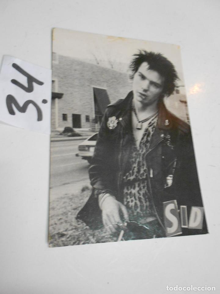 Fotos de cantantes: ANTIGUA POSTAL GRUPO MUSICAL - ENVIO INCLUIDO A ESPA&Ntilde;A - SID VICIOUS