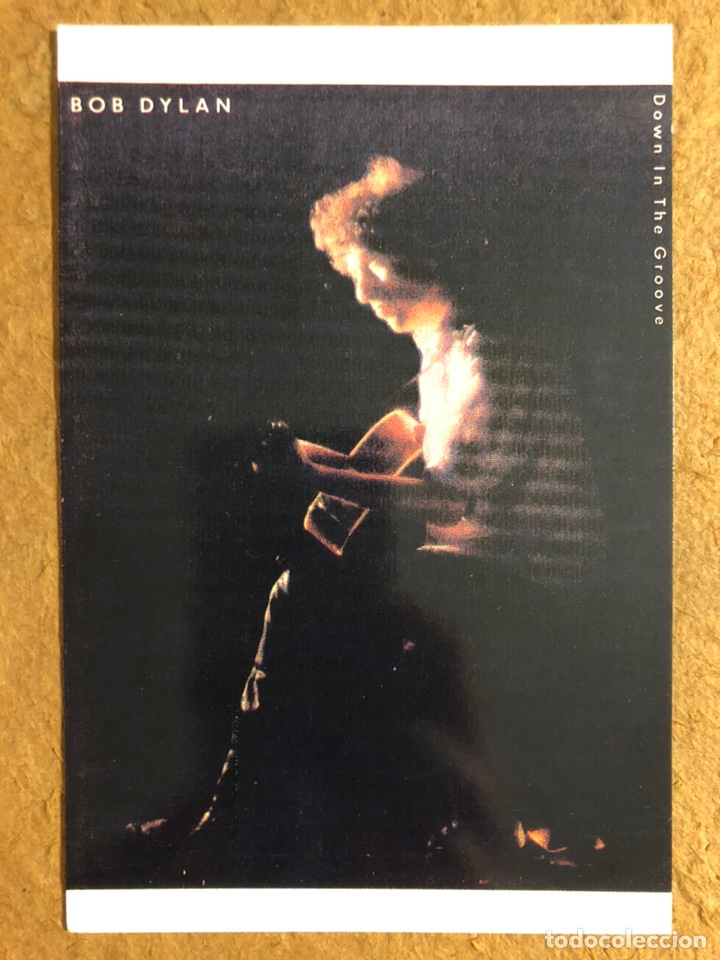 Fotos von Musikern: BOB DYLAN &ldquo;DOWN IN THE GROOVE&rdquo; (1988). POSTAL SIN CIRCULAR METRO MUSIC.
