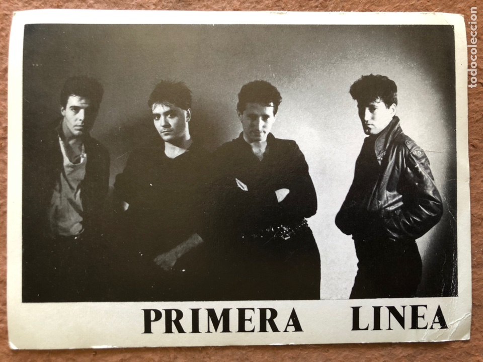 Fotos de Cantantes: PRIMERA L&Iacute;NEA. FOTOGRAF&Iacute;A PROMOCIONAL GIRA MANAGEMENT.