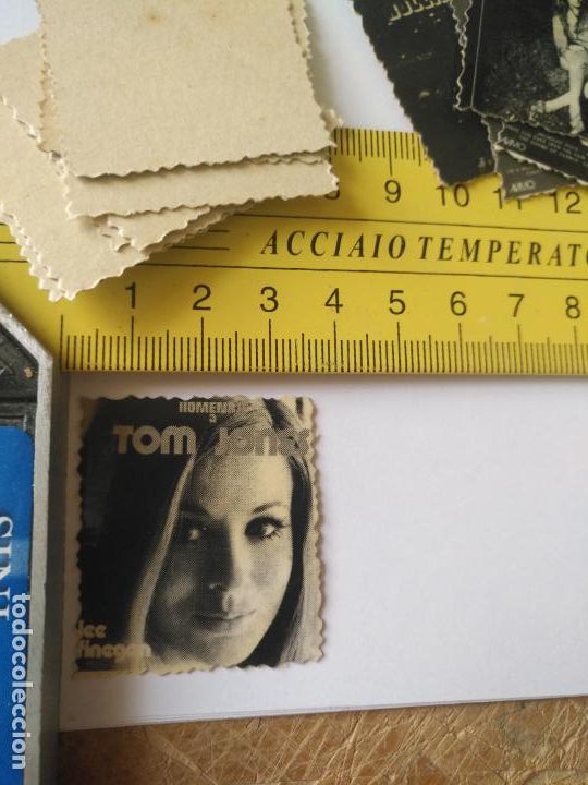 Fotos de Cantantes: CARTON TROQUELADO MUSICA - TOM JONES