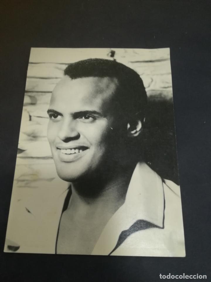 Fotos de cantantes: TARJETA DE PRESENTACION. IMAGEN DE ARTISTA HARRY BELAFONTE