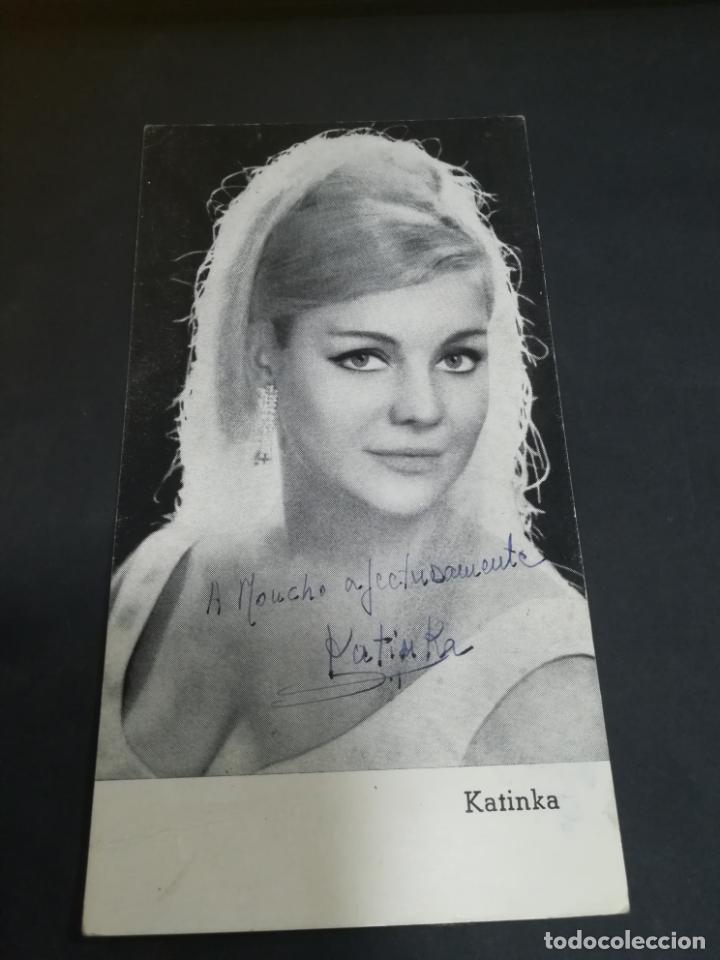 Fotos de Cantores: TARJETA DE PRESENTACI&Oacute;N. IMAGEN DE ARTISTA KATINKA. FIRMA Y DEDICATORIA